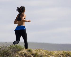 Jogging_Woman_in_Grass