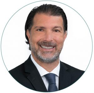 Dr. Giusti attended medical school at Escola Paulista de Medicina in São Paulo, Brazil. During his time in Brazil, he continued his training and completed both his orthopedic surgery residency and hand surgery fellowship.